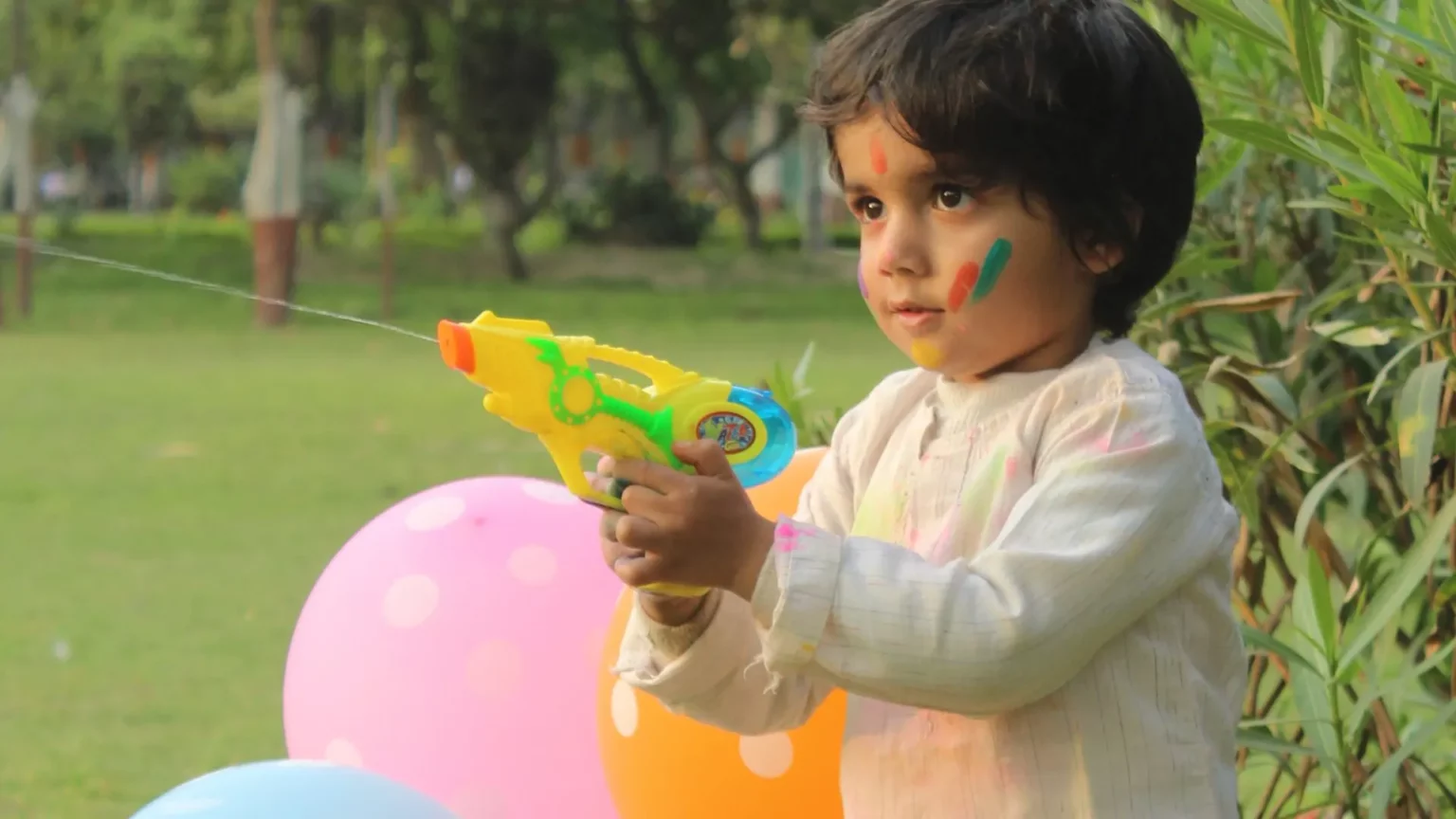 Holi-gun-toss-fun-holi-activities-for-kids