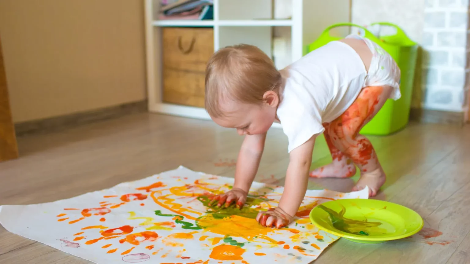 Hand-print-painting-lovely-holi-activity-for-kids