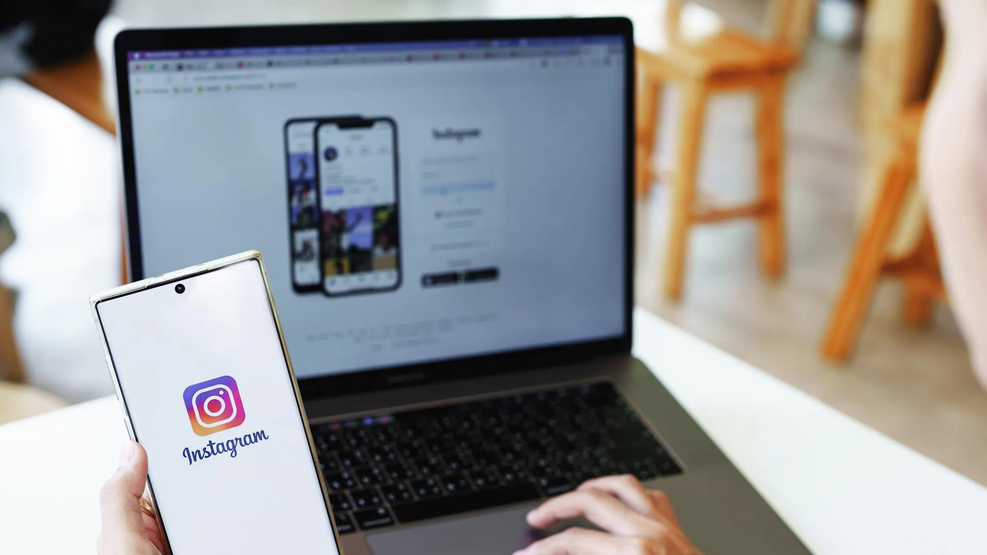 Add special characters to your bio