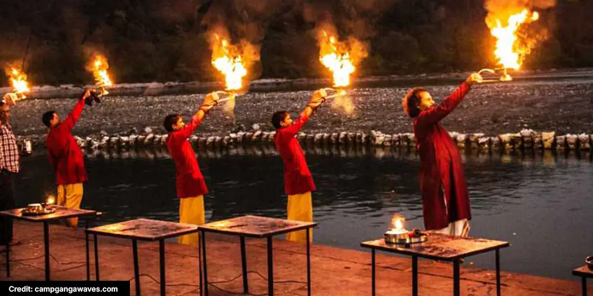 Evening Aarti at Triveni Ghat